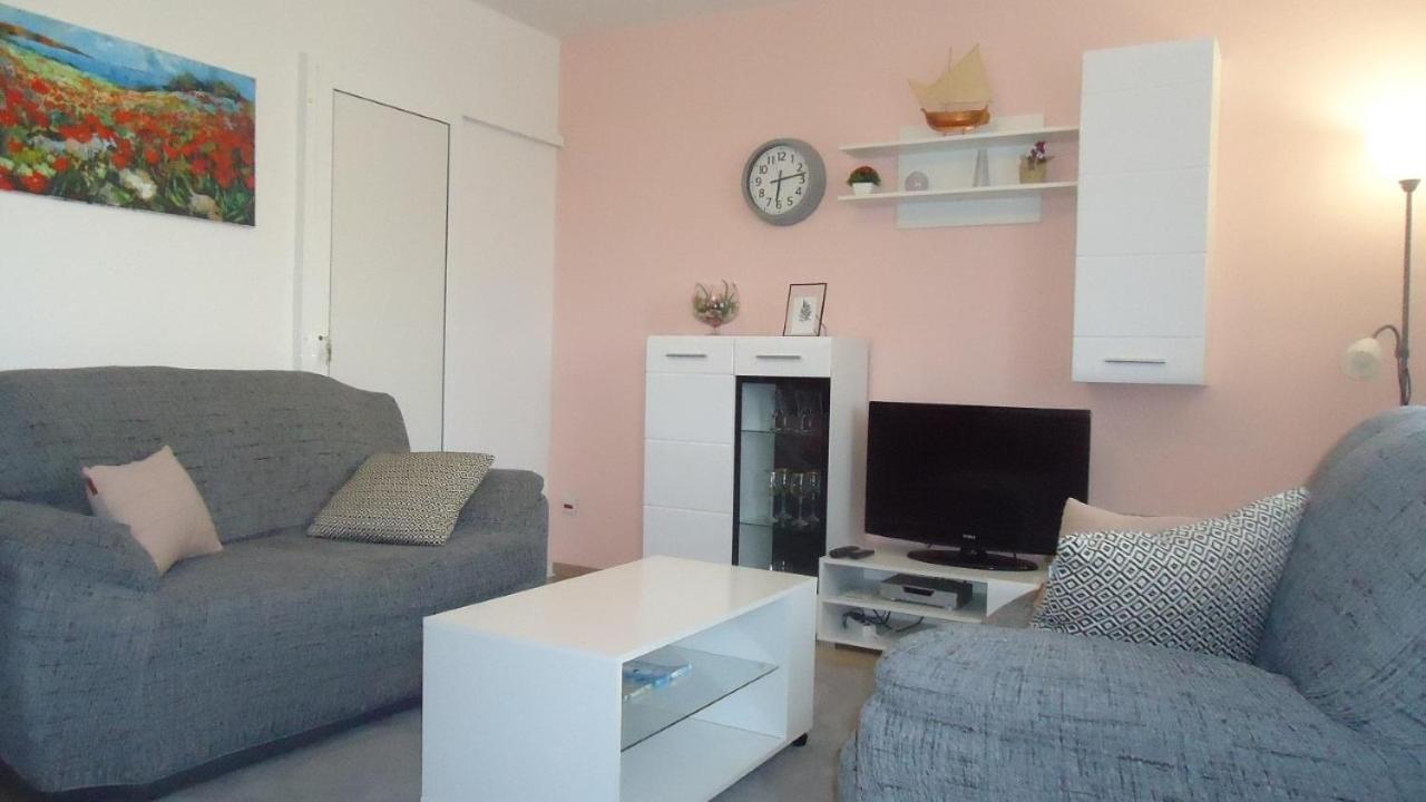 Apartment Fila - Large & Close To The Beach Makarska Exterior foto